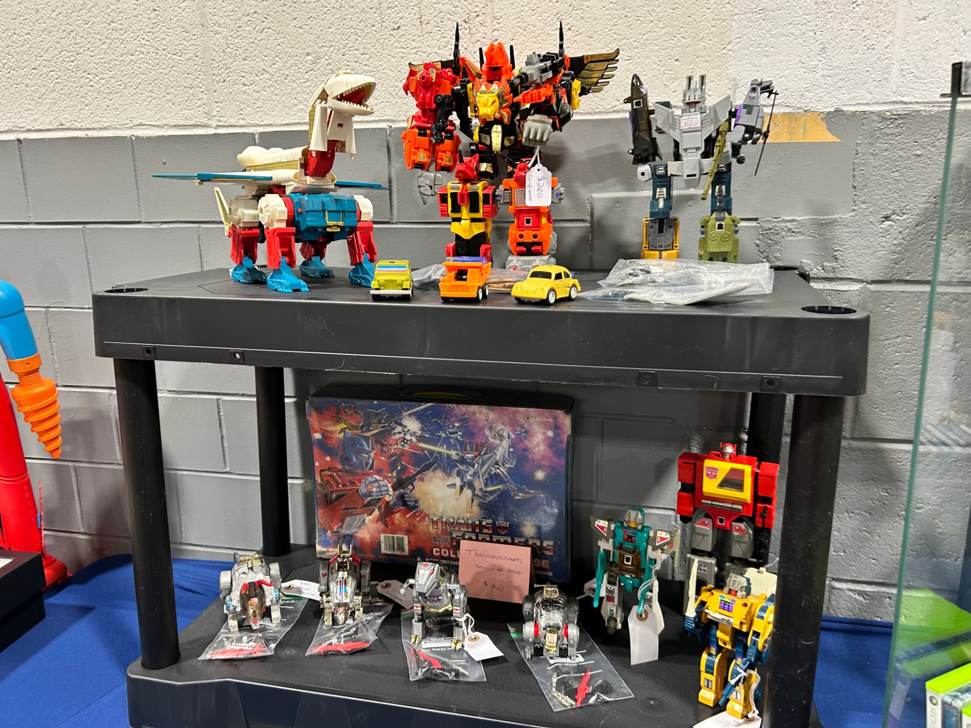 Winter Fever Toy Show gallery image 2