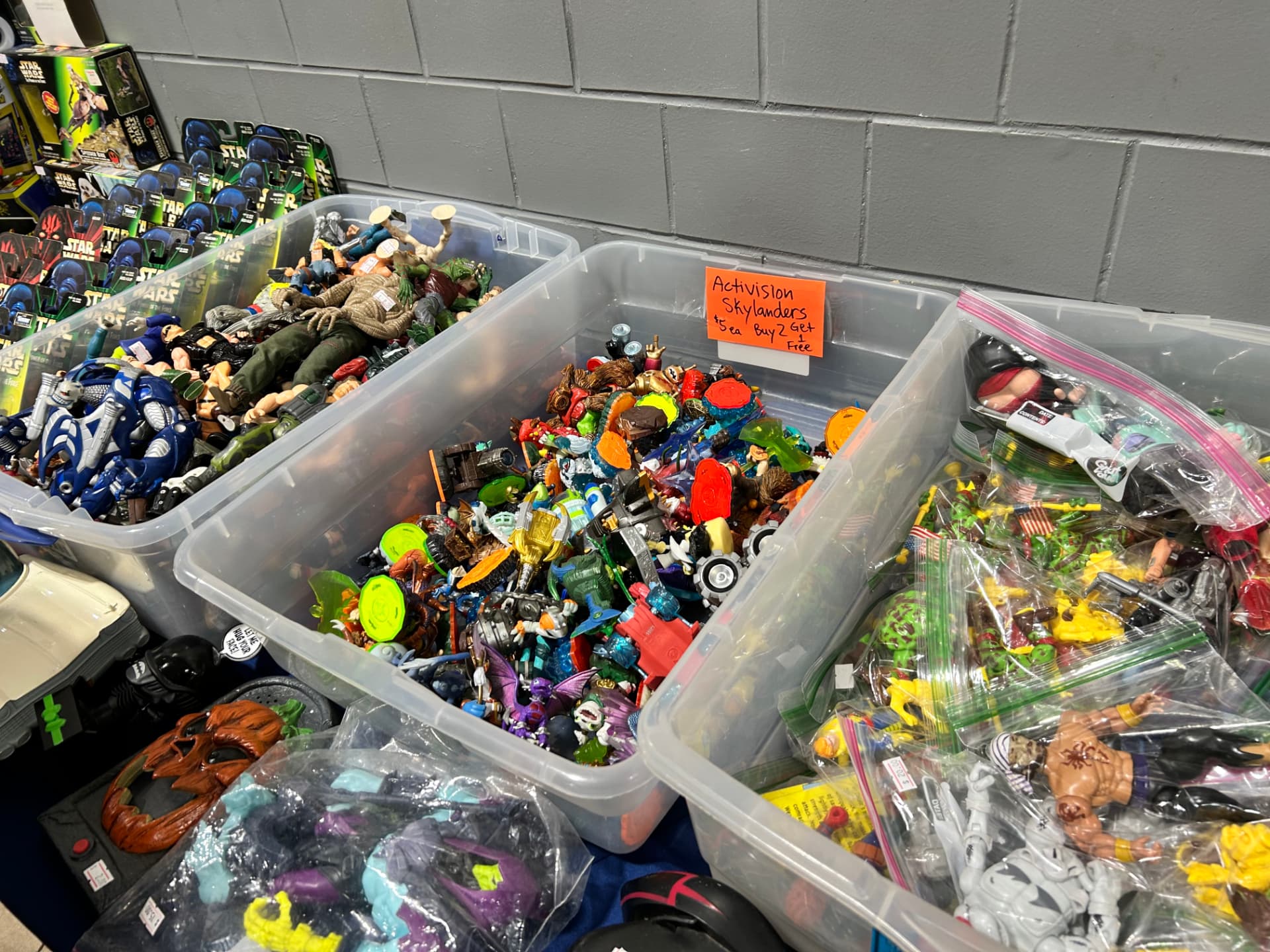 Winter Fever Toy Show gallery image 22