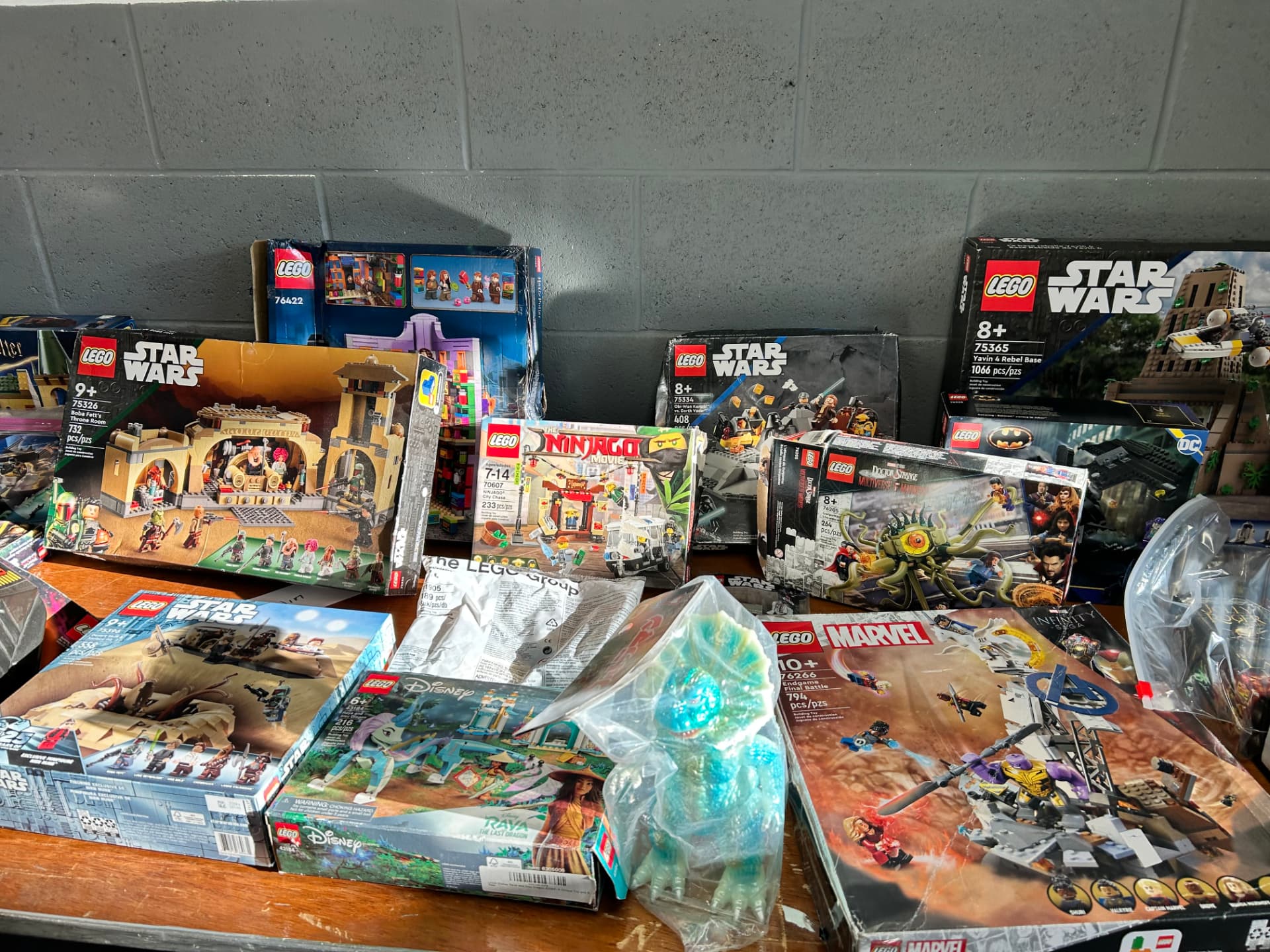 Winter Fever Toy Show gallery image 8